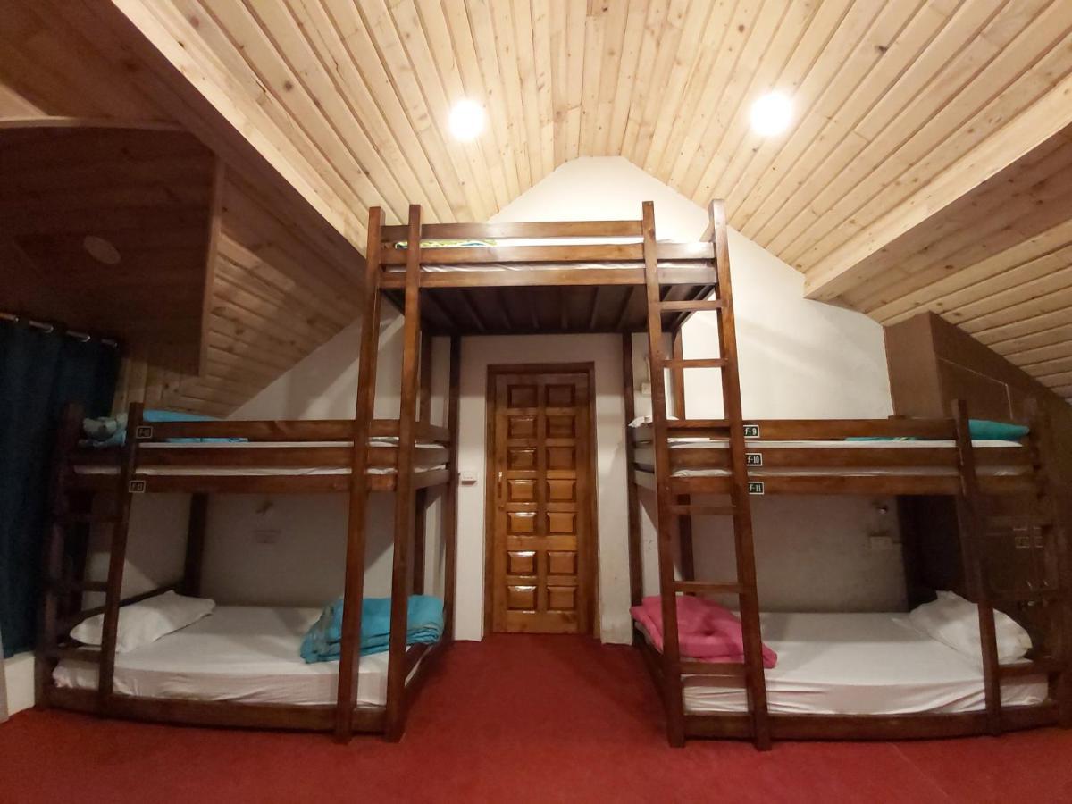Utopia Hostels Dharamkot Mcleodganj Dharamshala Exterior foto